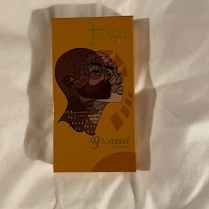 JUVIA’S PLACE BRONZED BRONZEE TAN COLOR